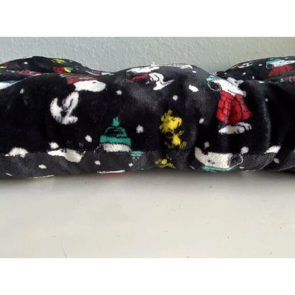 PEANUTS SNOOPY Puffy Coat Puffer Dog Pillow Pet BED Super Soft Christmas 36X27" - Picture 12 of 16